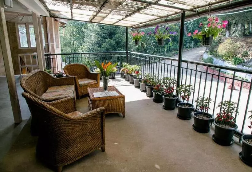 Lomakeskus Niraamaya Retreats Aradura Kohima