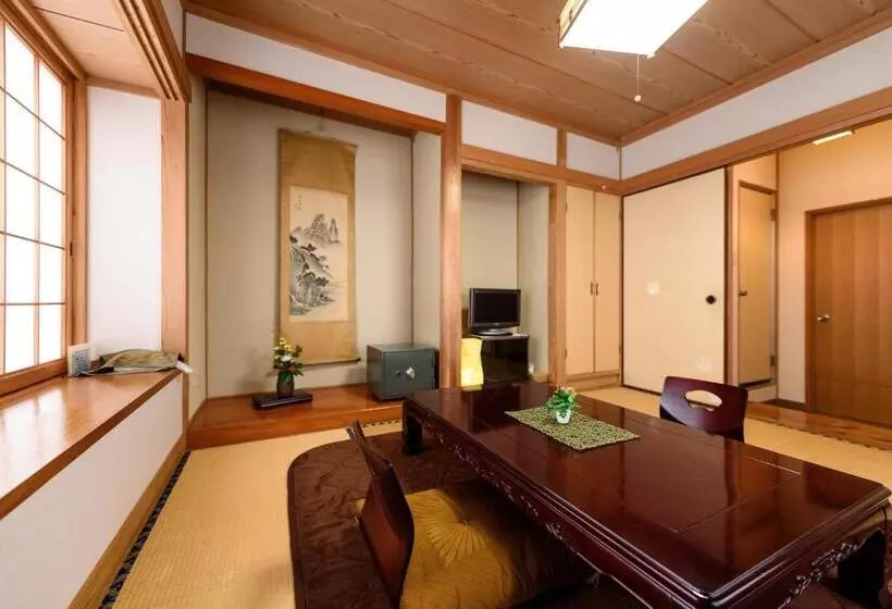 Ryokan Yufuin Onsen Oyado Jinnouchi