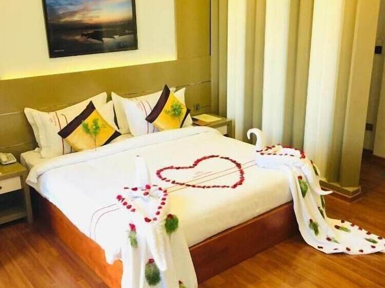 Grand Central Hotel Mandalay