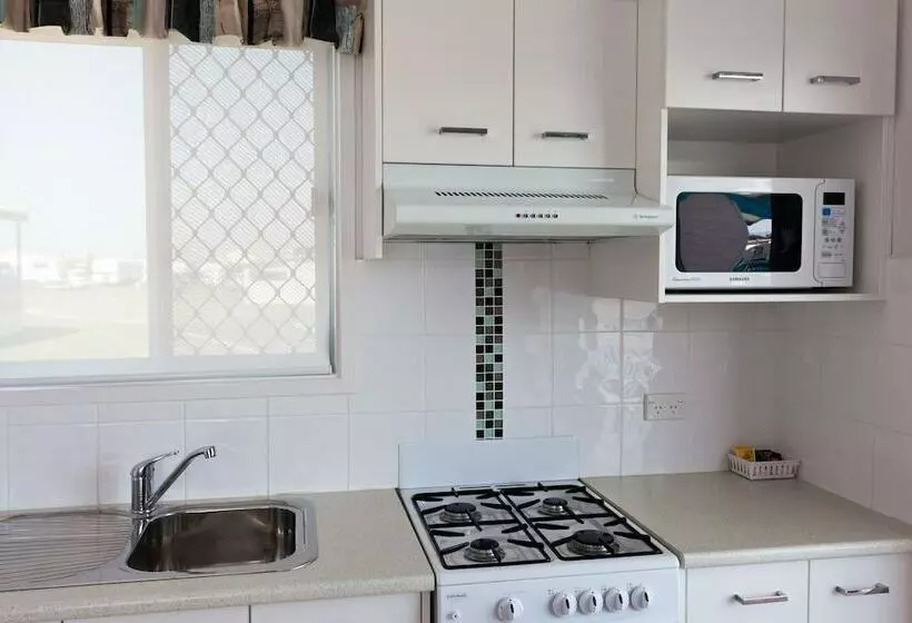 Hotelli Corrimal Beach Tourist Park