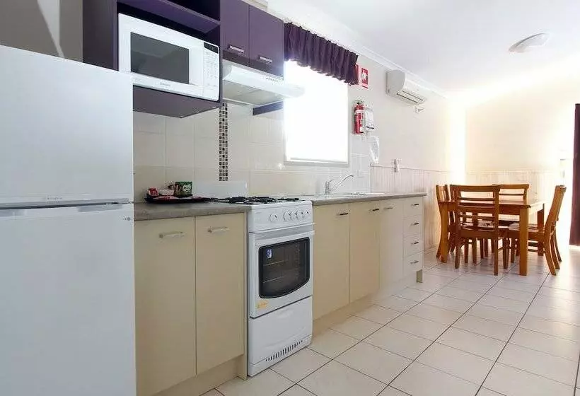 Hotelli Corrimal Beach Tourist Park