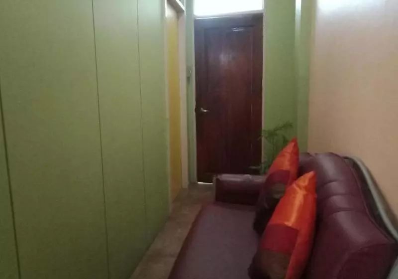 Hotelli Garcia Legaspi Mansion