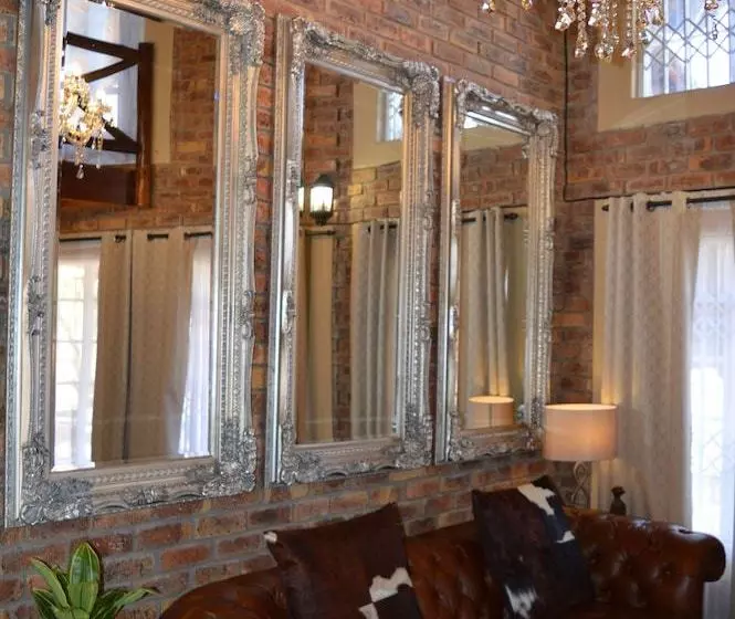 Hotelli Erdvark 3950