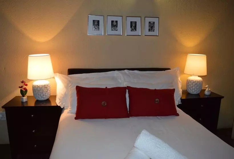 Hotelli Erdvark 3950