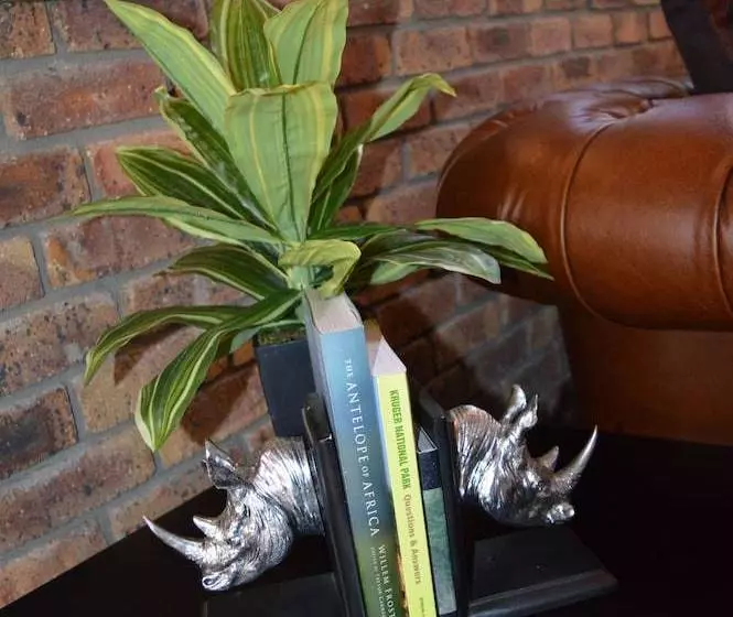 Hotelli Erdvark 3950