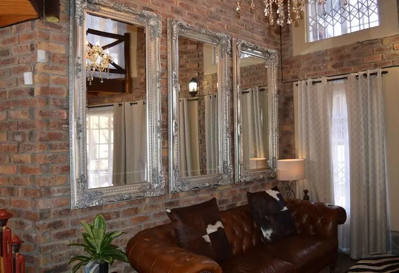 Hotelli Erdvark 3950