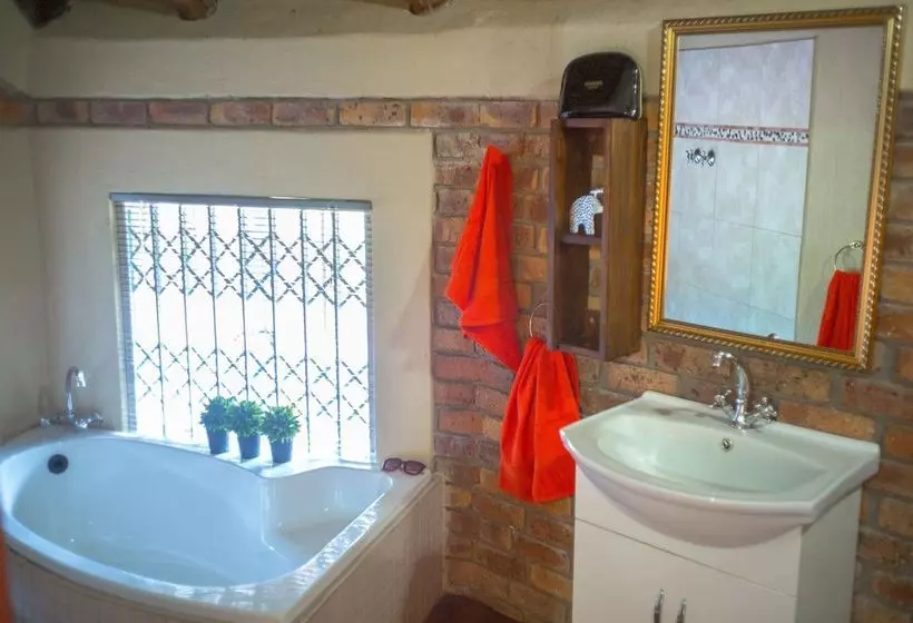 Hotelli Erdvark 3950