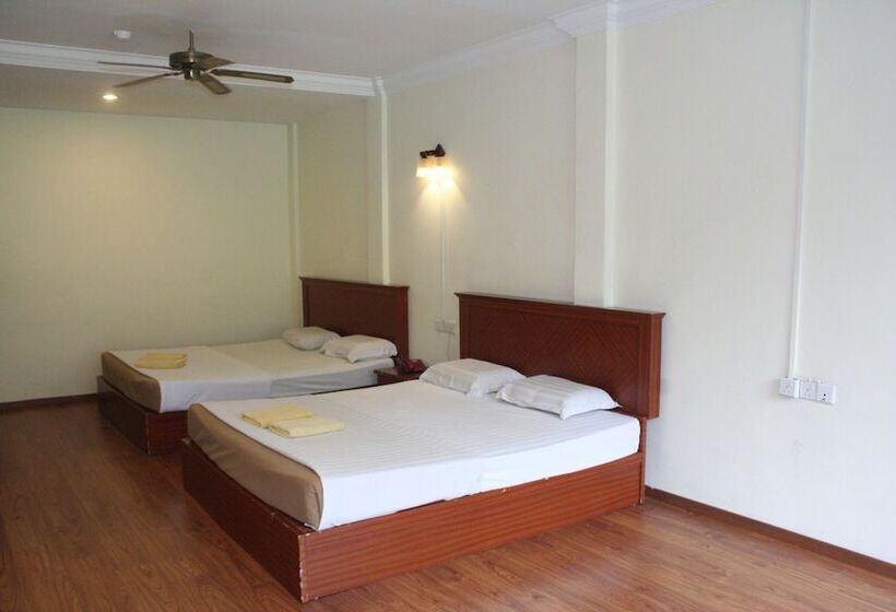 בית מלון כפרי Titiwangsa