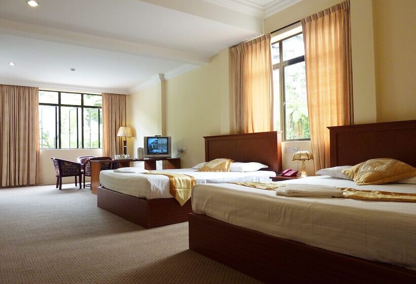 בית מלון כפרי Titiwangsa