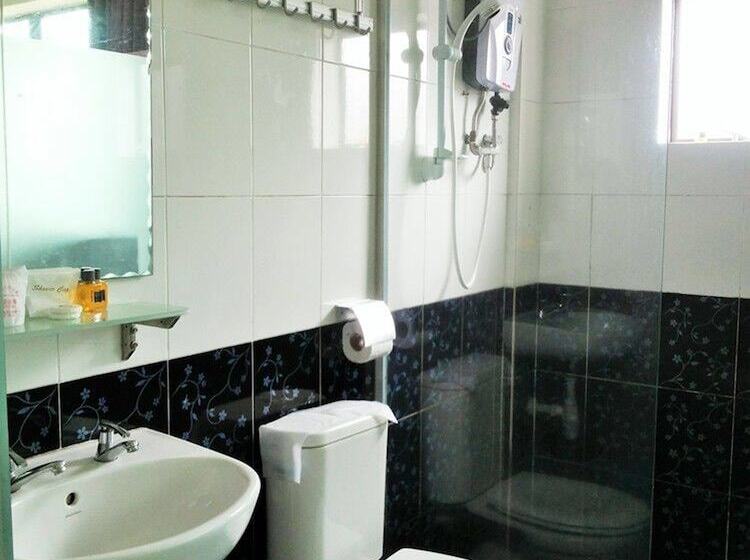 בית מלון כפרי Titiwangsa