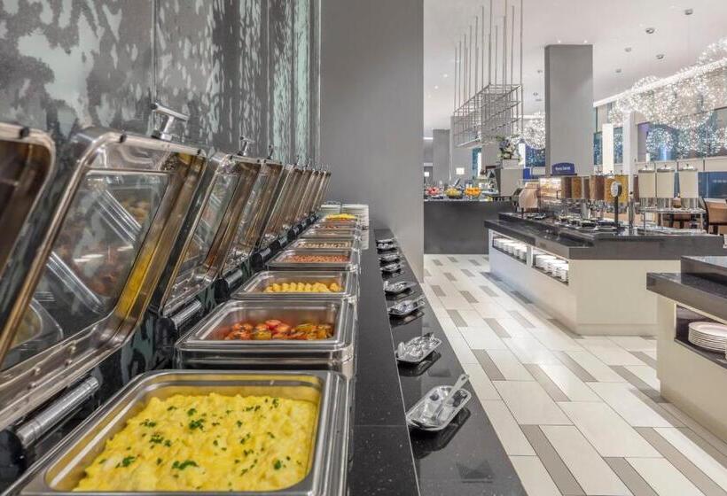 Hotel Holiday Inn Express Kota Kinabalu City Centre By Ihg