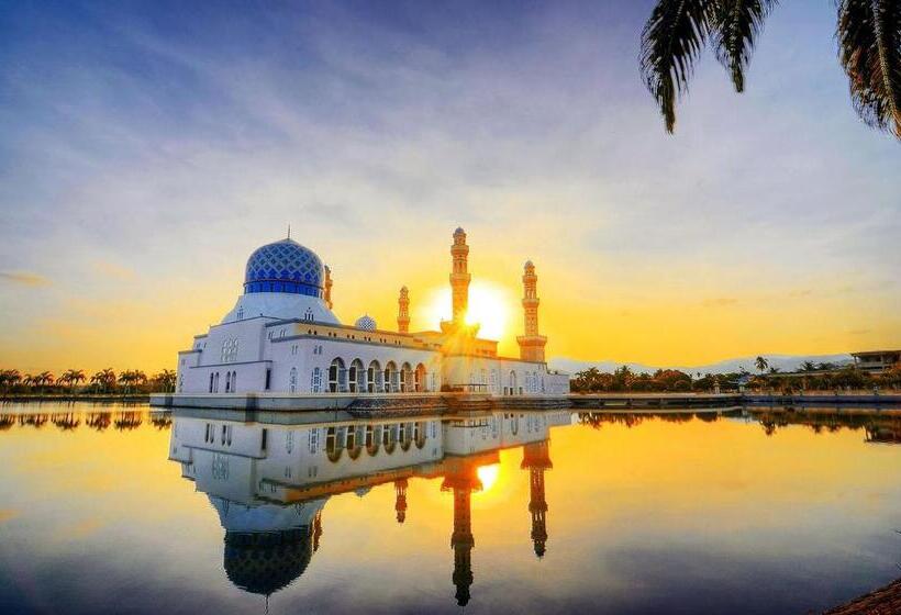 Hotel Holiday Inn Express Kota Kinabalu City Centre By Ihg