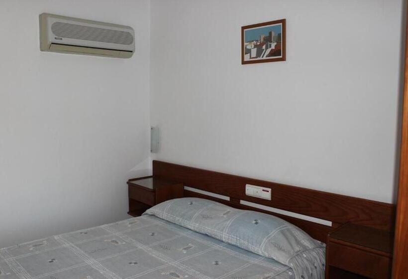 پانسیون Dom Fernando I