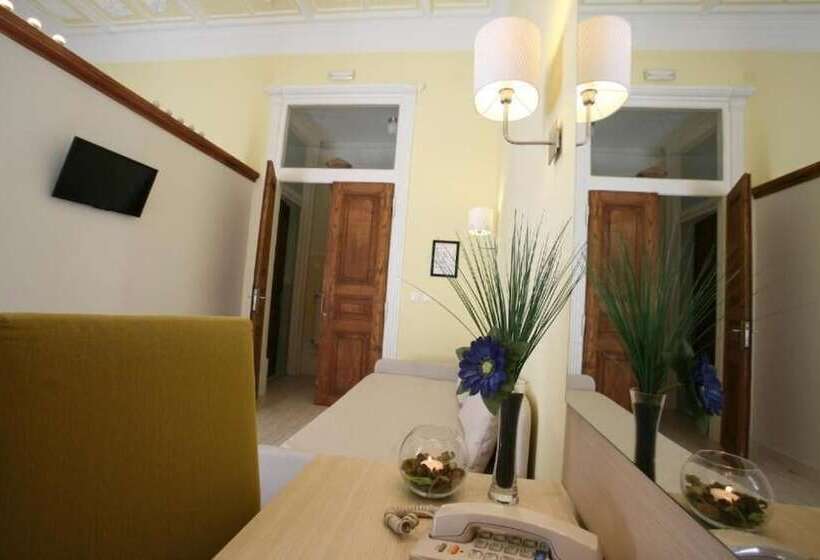 پانسیون Alojamento Local Primavera