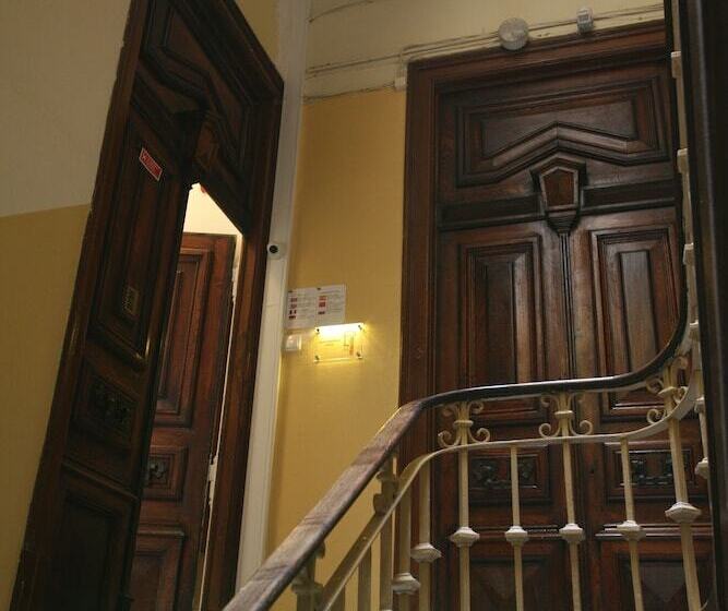 پانسیون Alojamento Local Primavera