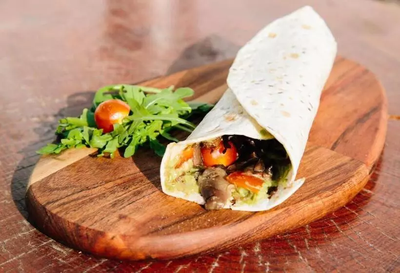 Majatalo Zulla Nazaré`s Surf Village