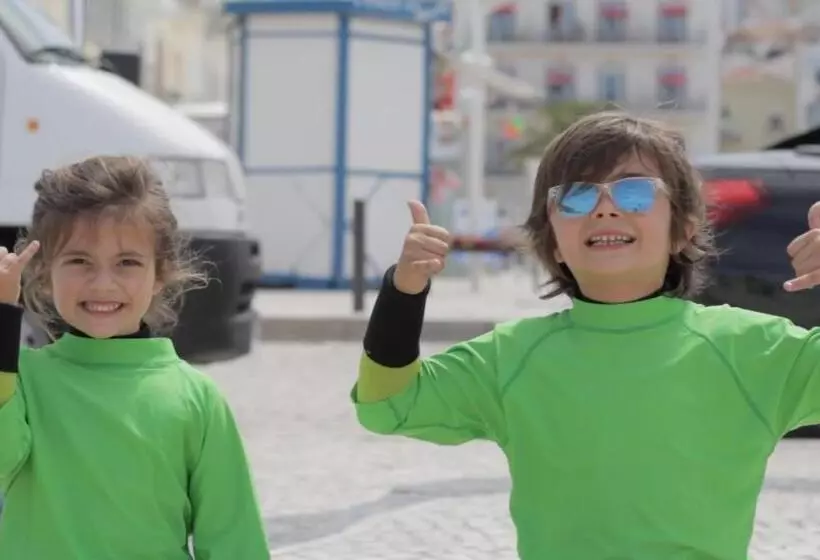 Majatalo Zulla Nazaré`s Surf Village