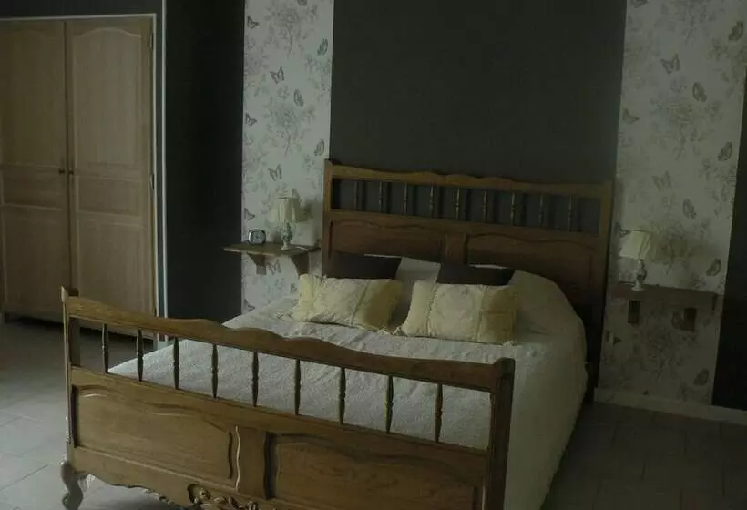 Aamiaismajoitus (B&B) Domaine Des Cigognes Chambre D'hôtes