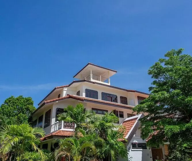 Brodie Rawai Resort