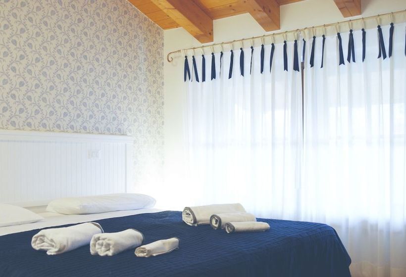 فندق ريفى Agriturismo La Madrugada