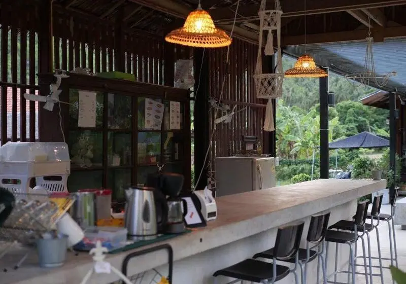 هتل Samui Caravans Hill Camp