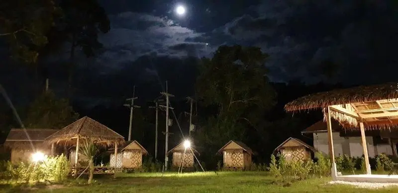 هتل Samui Caravans Hill Camp