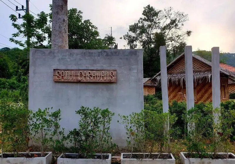 ホテル Samui Caravans Hill Camp
