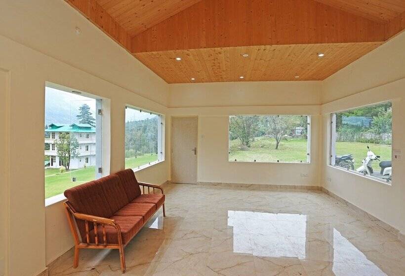 בית מלון כפרי Swiss Camps By Oyo Rooms