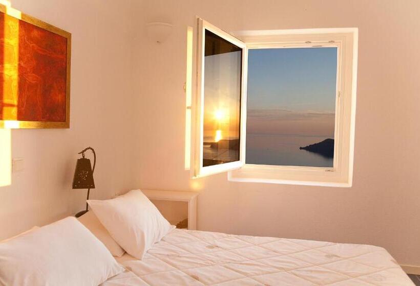 Hotel Whitedeck Santorini