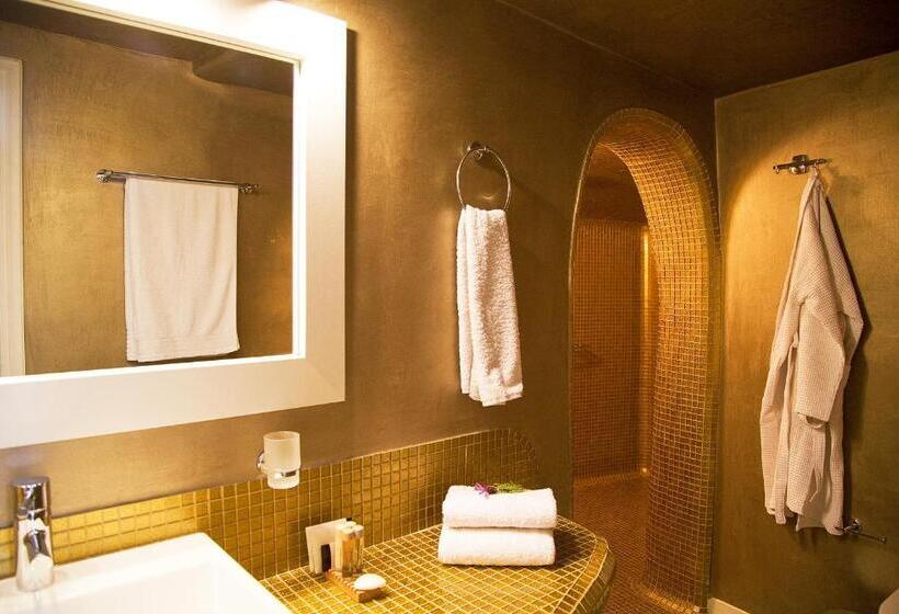 Hotel Whitedeck Santorini