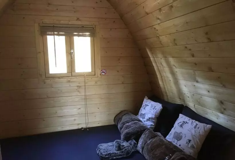 Broomhills Farm River Eco Pods