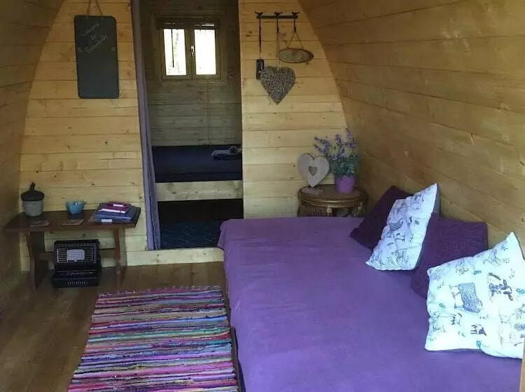 Broomhills Farm River Eco Pods