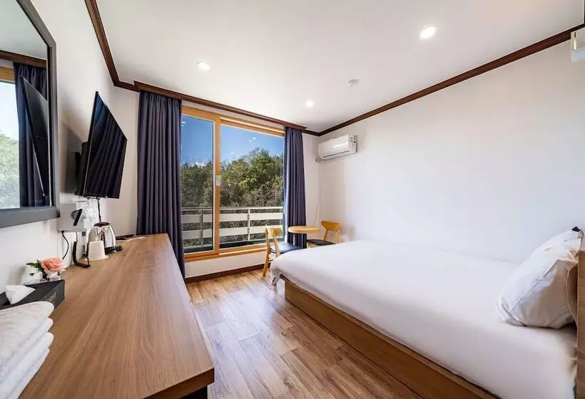 Hotelli Yangyang Eight