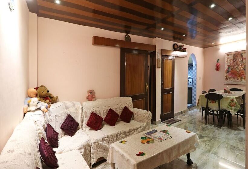 Oyo 14125 Home Hill View 2bhk Clock Tower