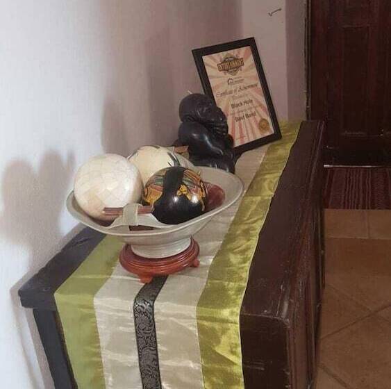 تختخواب و صبحانه Ziggys Mountain Retreat