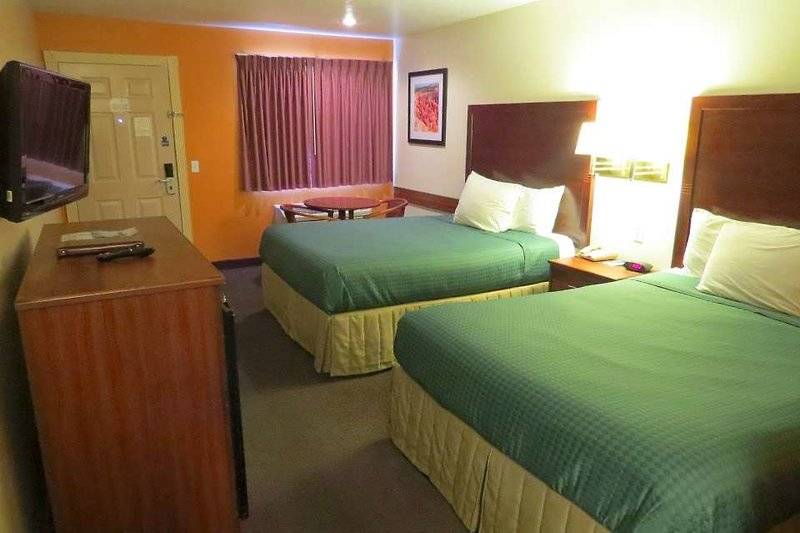 هتل America S Best Inn & Suites Saint George