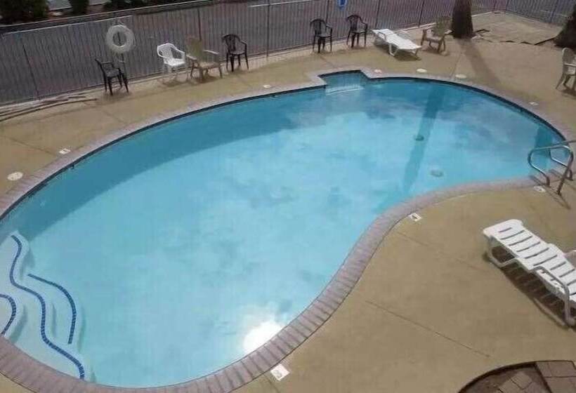 هتل America S Best Inn & Suites Saint George