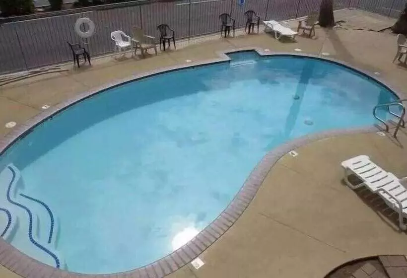 בית מלון כפרי America S Best Inn & Suites Saint George