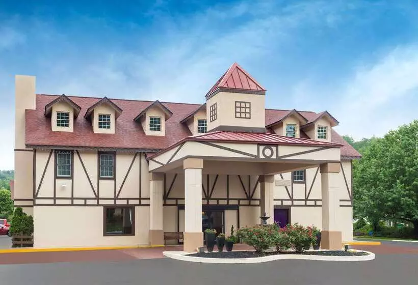 호텔 Baymont By Wyndham Helen