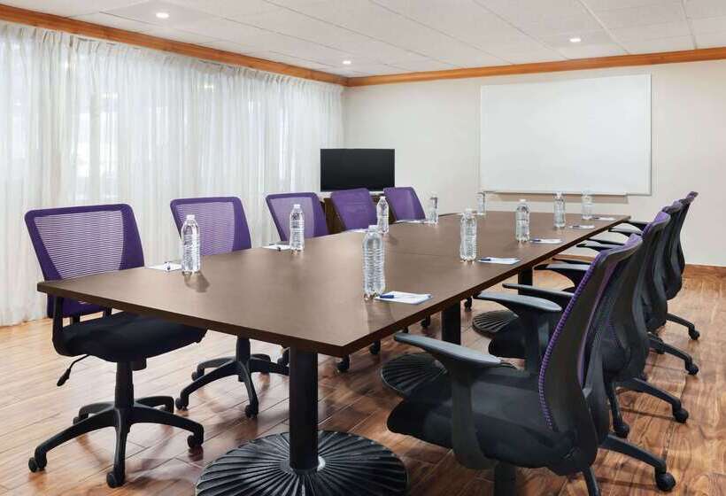 בית מלון כפרי Baymont By Wyndham Washington