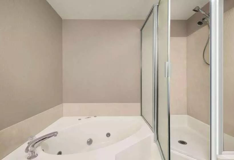 Hotel Baymont By Wyndham Washington