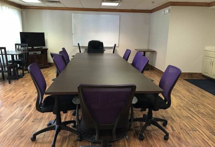 בית מלון כפרי Baymont By Wyndham Washington