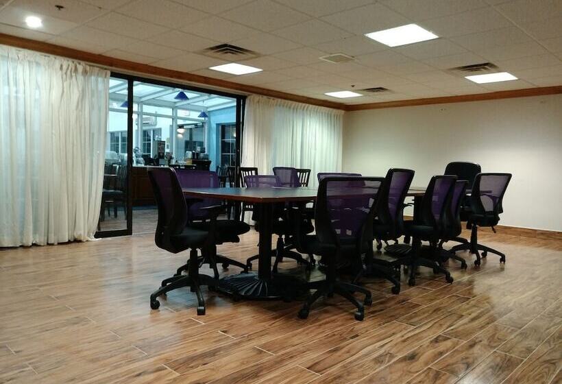 בית מלון כפרי Baymont By Wyndham Washington