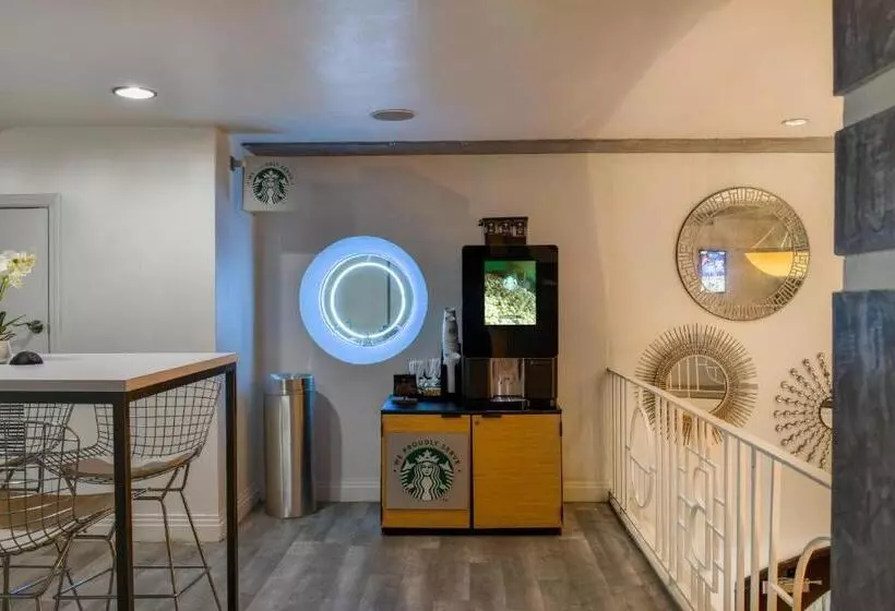 فندق Beacon South Beach