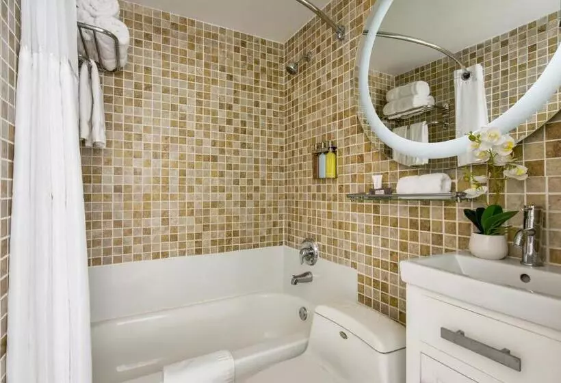 فندق Beacon South Beach