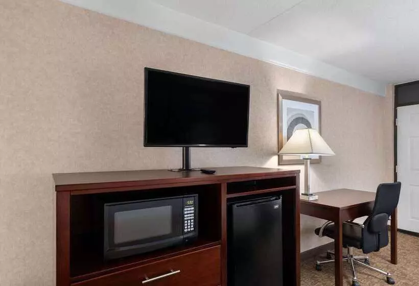 Отель Days Inn By Wyndham Columbia Kentucky