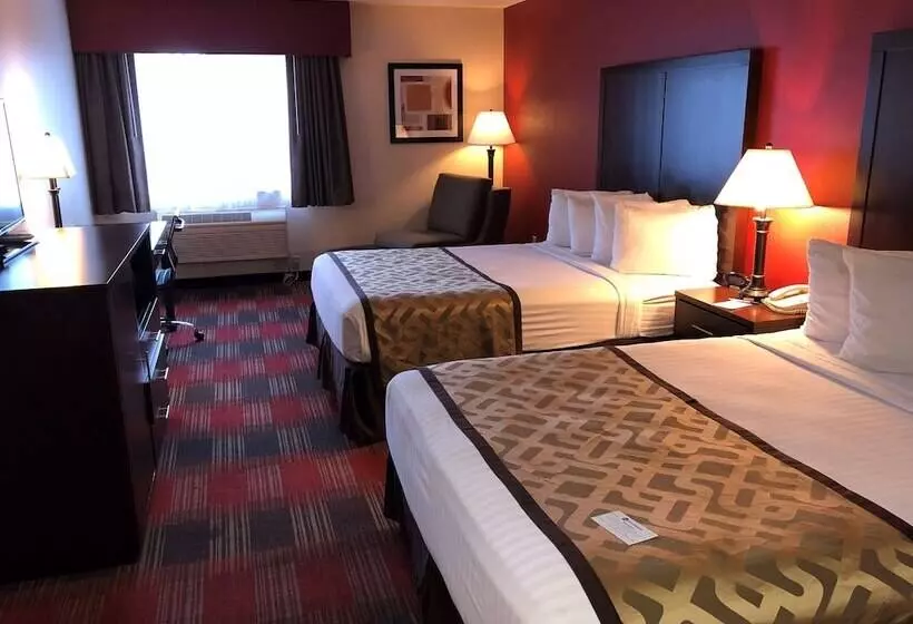 Hotelli Best Western Dallas Inn & Suites