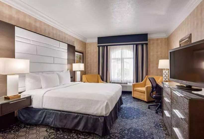 Отель Best Western Plus Abbey Inn