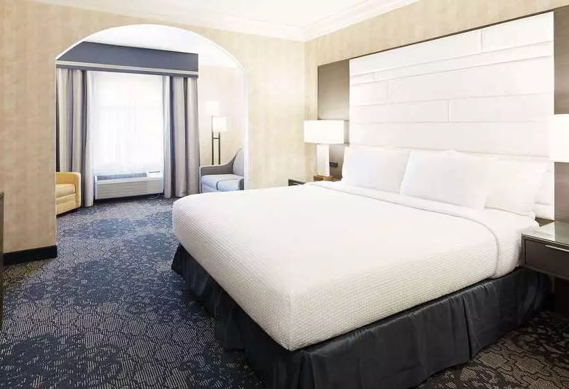 Отель Best Western Plus Abbey Inn