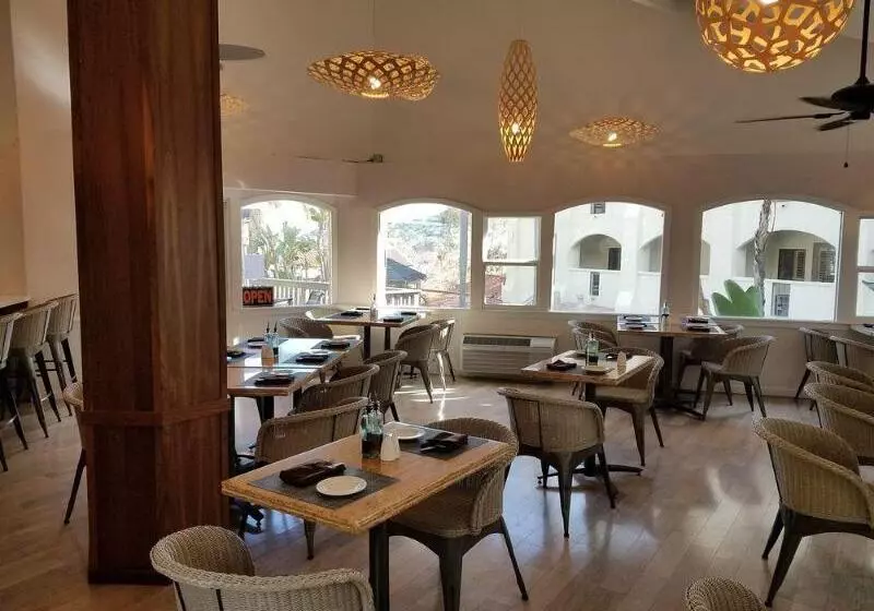 هتل Catalina Canyon Inn